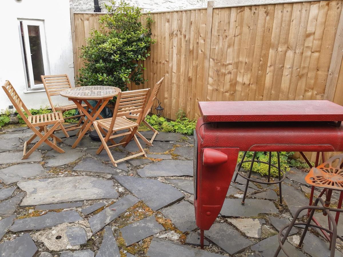 バラ Penllyn Houseヴィラ エクステリア 写真